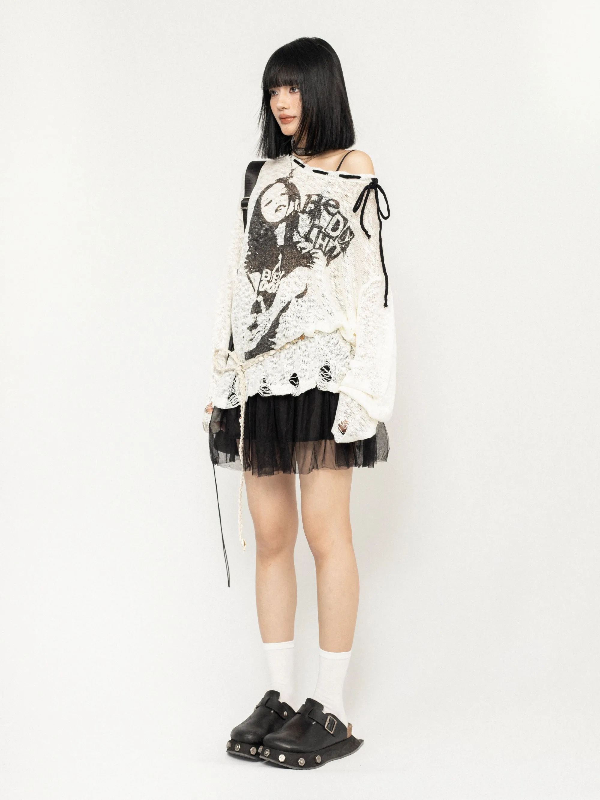 Cool Design Cut-Out Knit Top