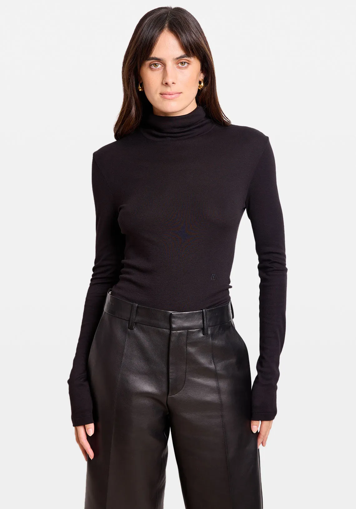 FLAT FRONT SHORT BLACK