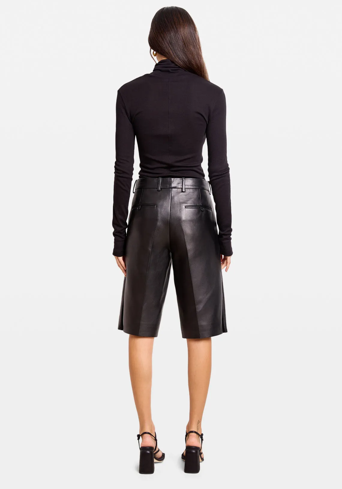 FLAT FRONT SHORT BLACK