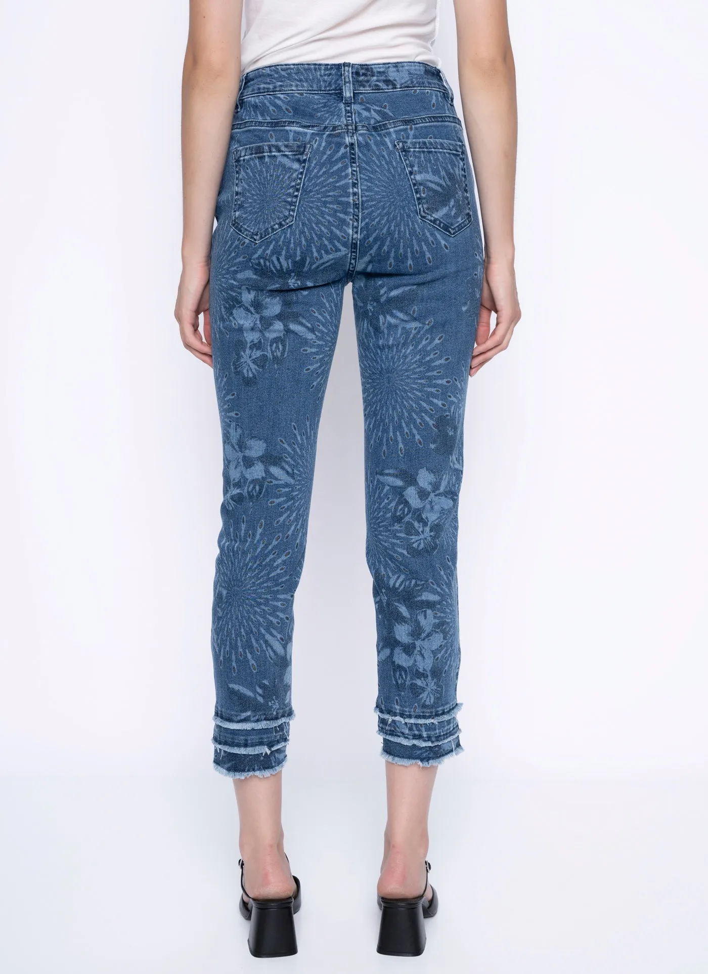 Frayed Hem Cropped Jeans