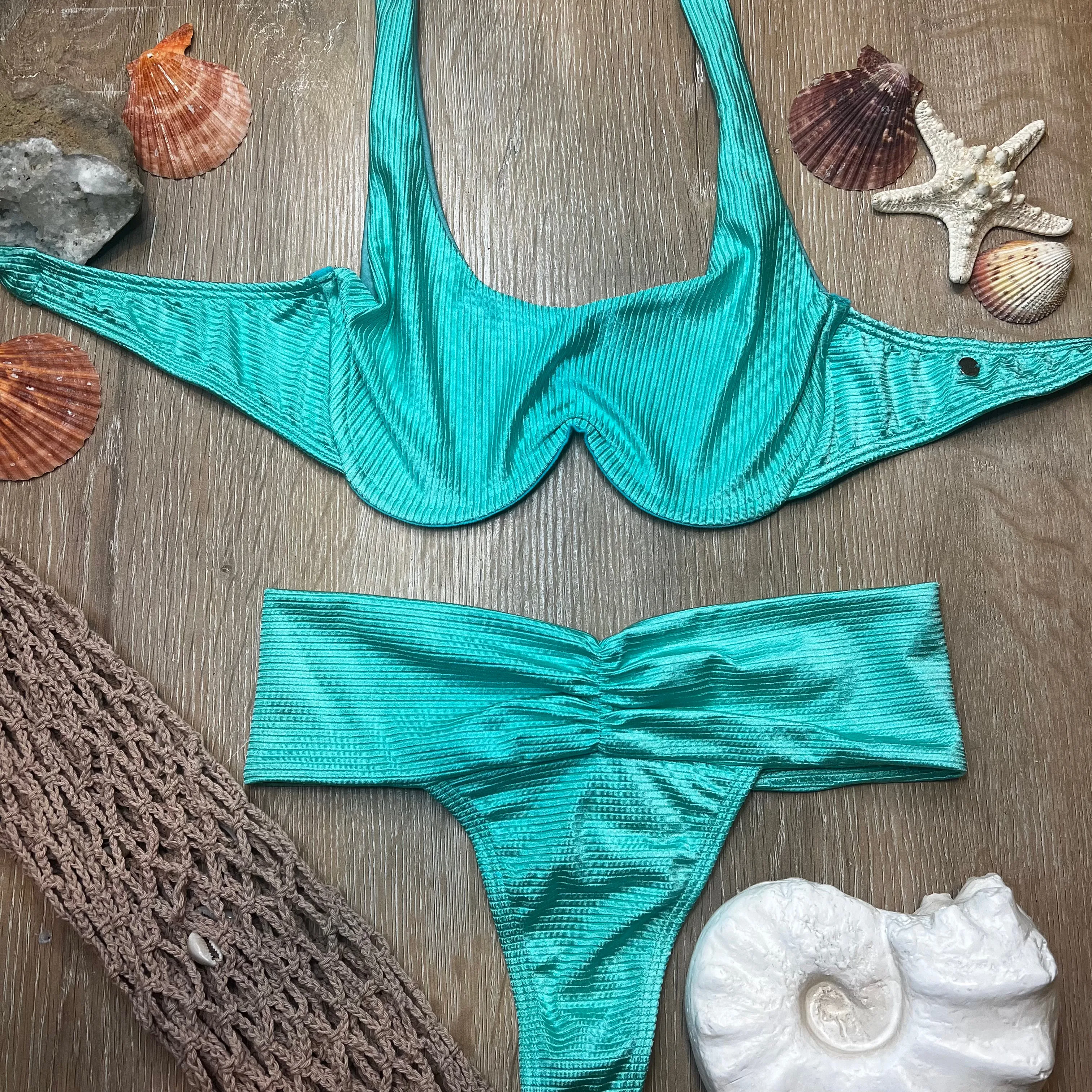Haleiwa Adjustable Push-Up Top