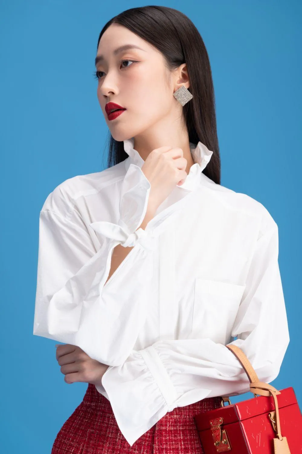 Indie Straight Ruffle Collar Silk Shirt