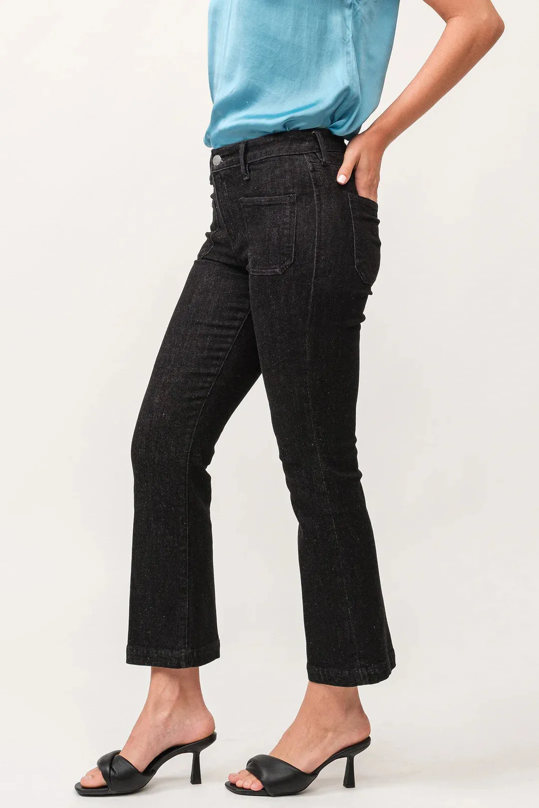 Jeanne Mid Rise Cropped Flare True Black