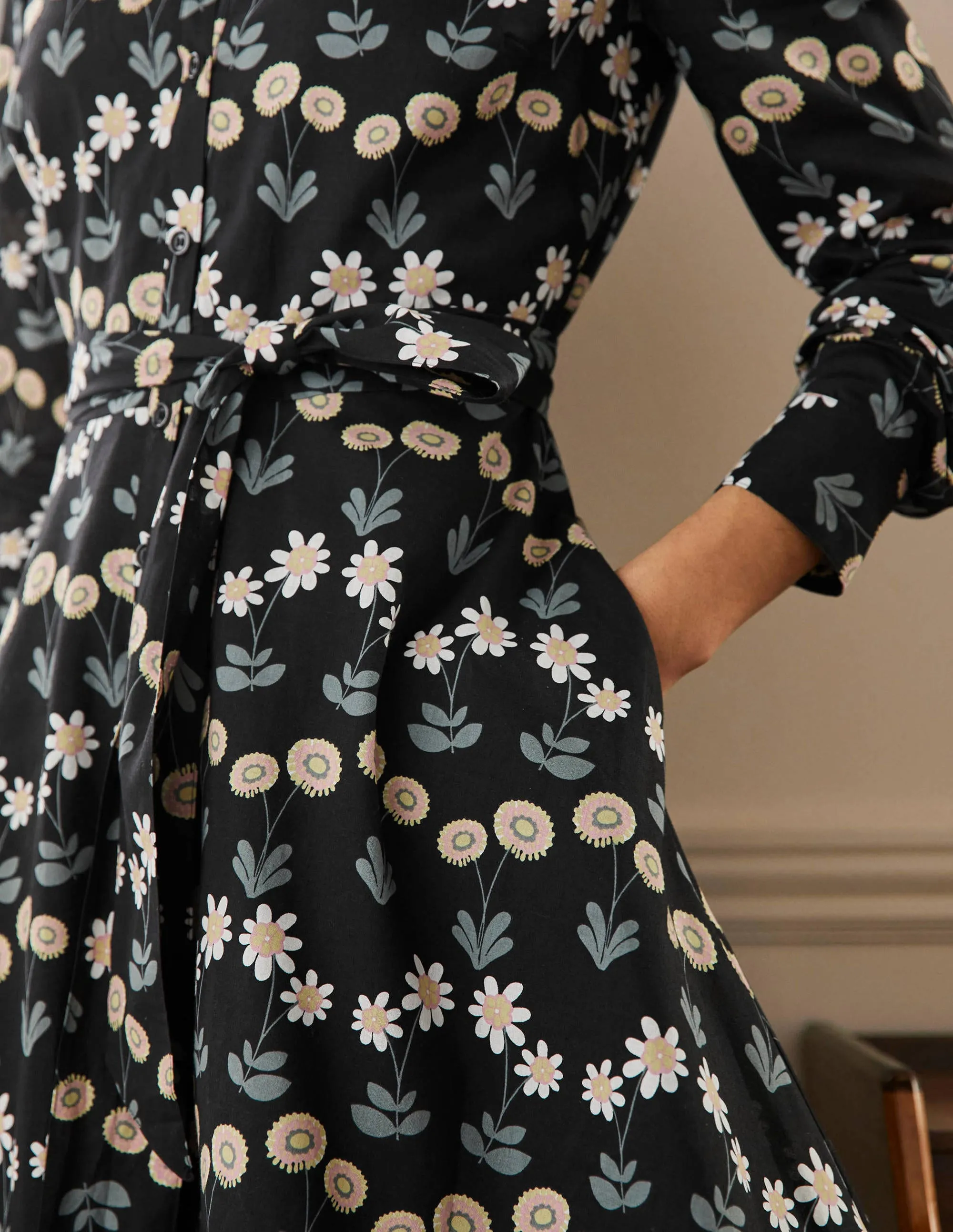 Kitty Shirt Dress-Black, Delicate Daisy