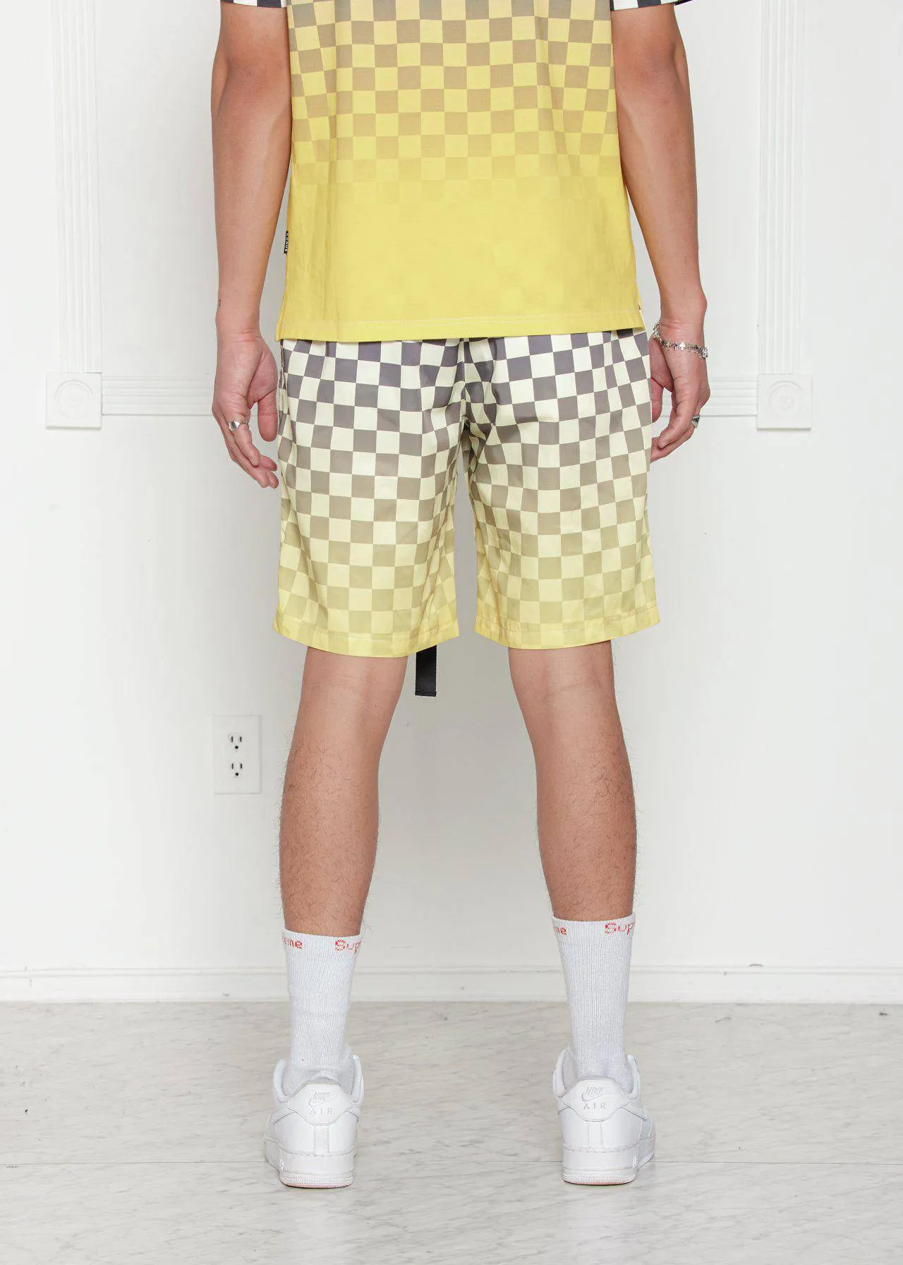 Konus Men's Ombre Checker Shorts In Yellow
