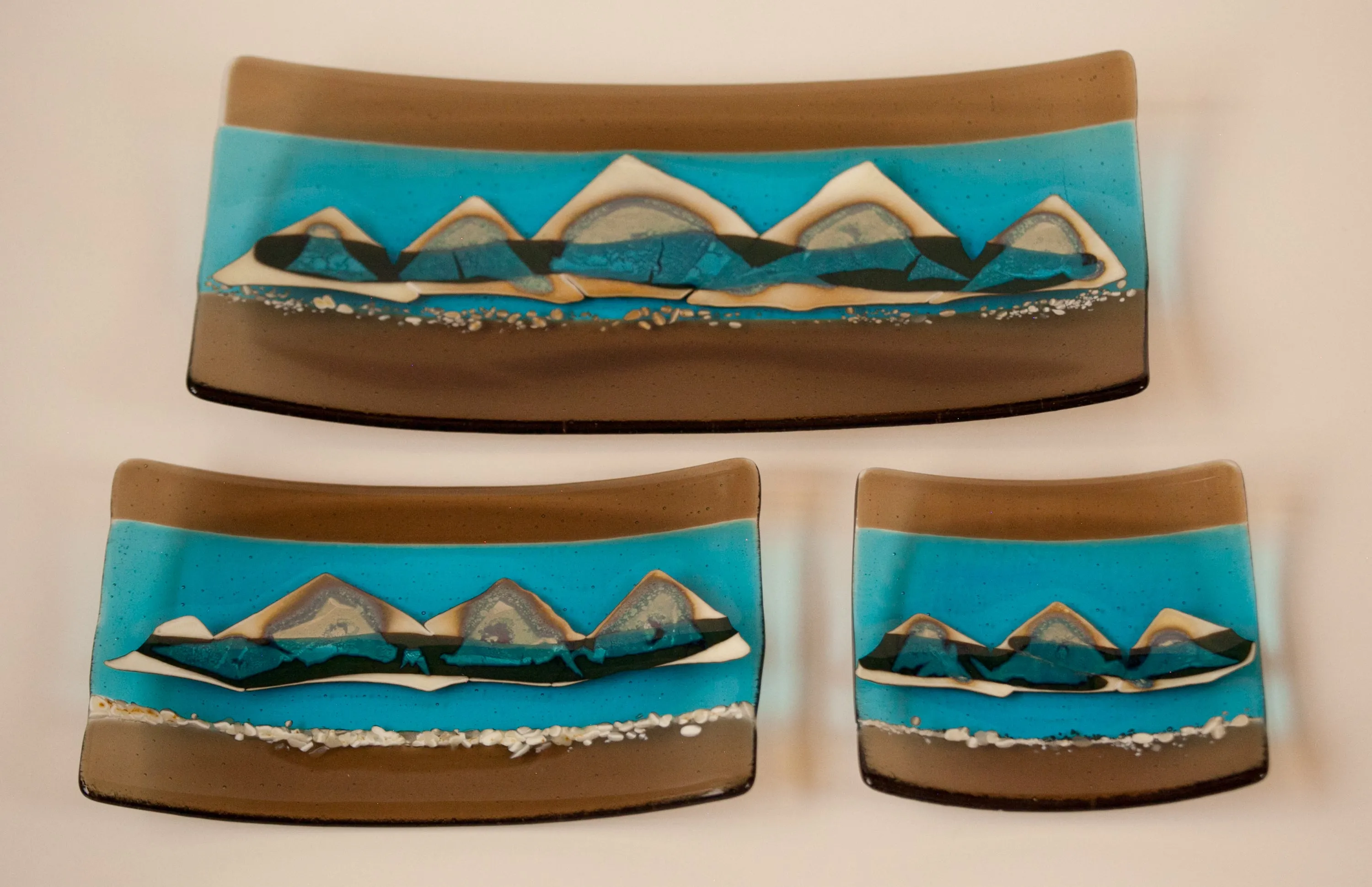 Mountain Scape Plate