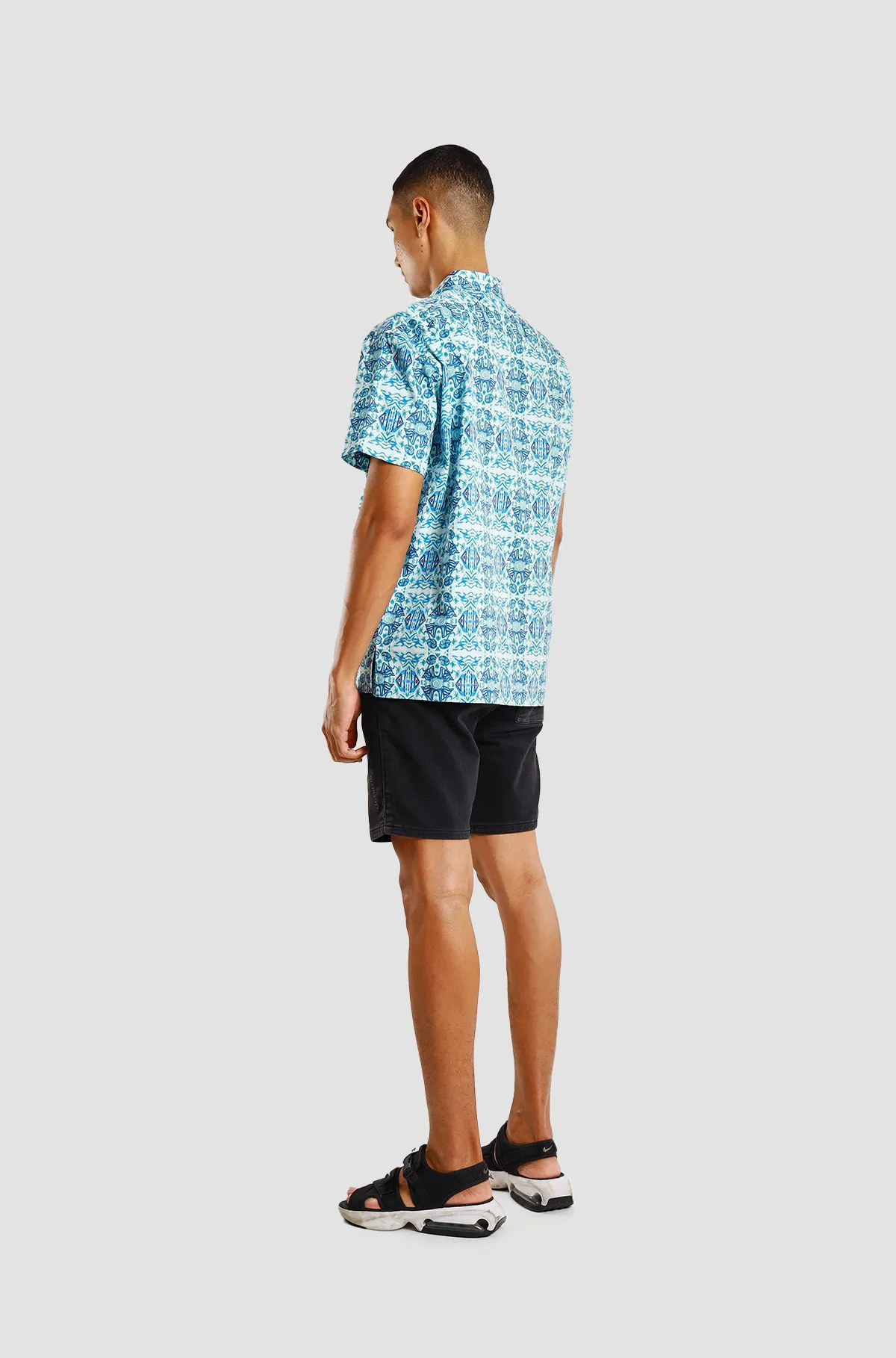 Nusantara Modern Fit Tribal Snow in Delicate Blue