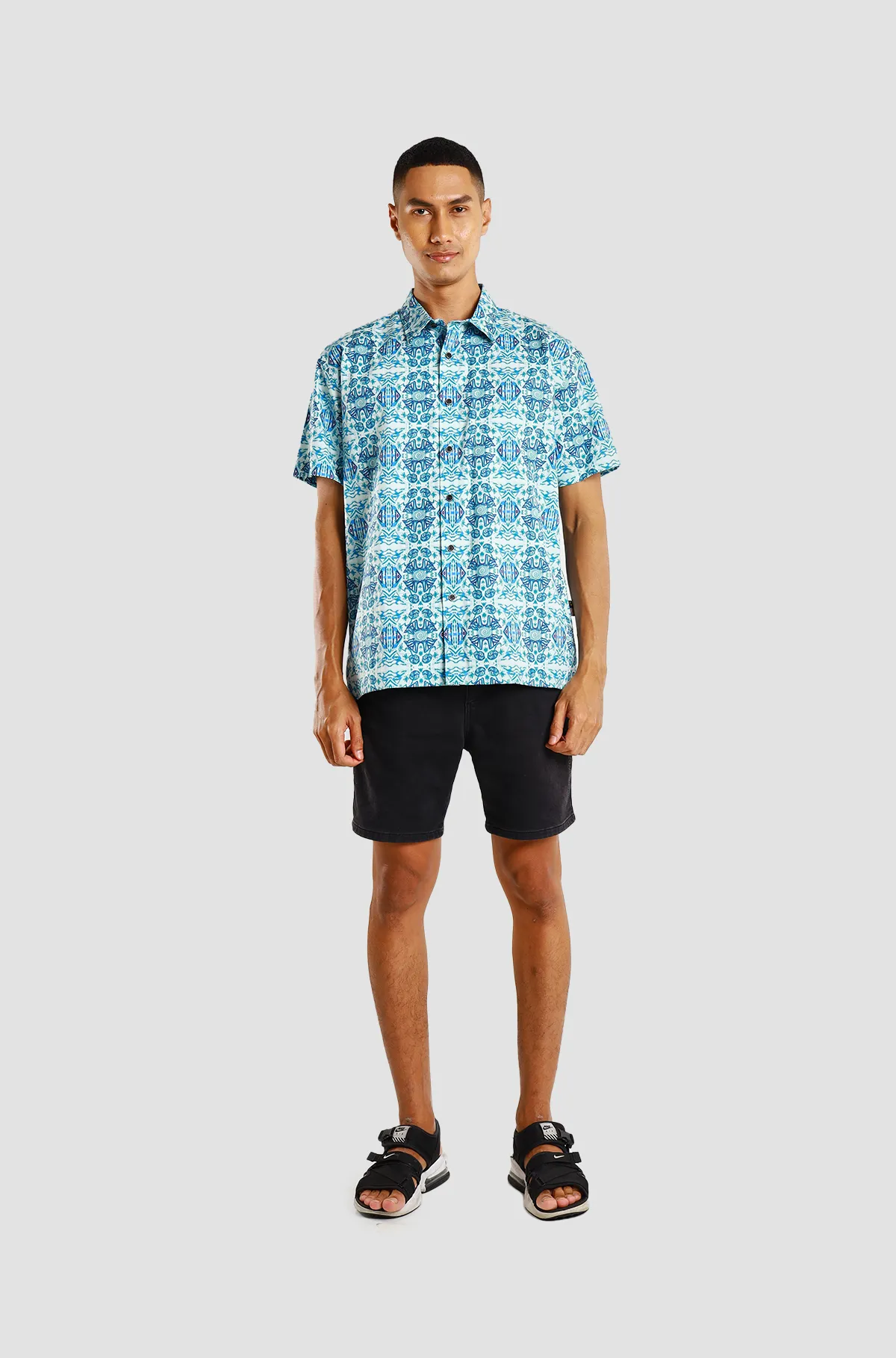 Nusantara Modern Fit Tribal Snow in Delicate Blue