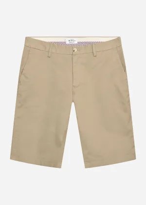 Signature chino short - stone