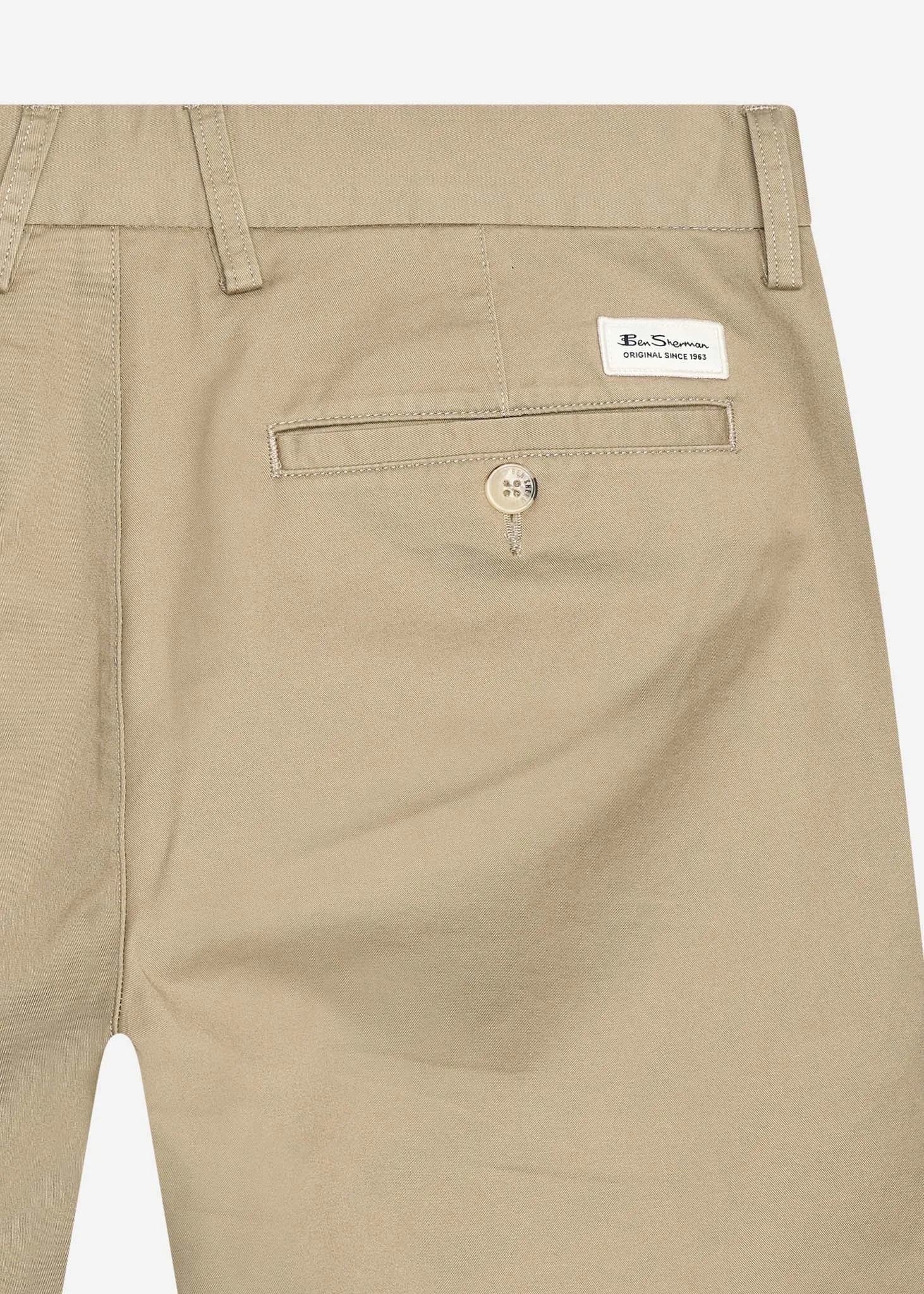 Signature chino short - stone