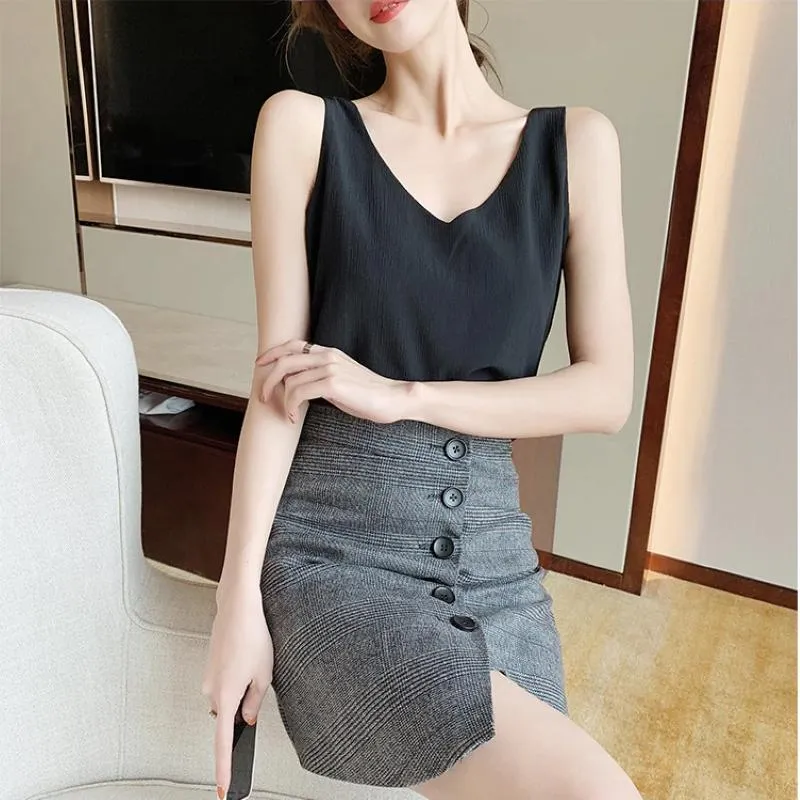 Simple Sleeveless Loose Cami Blouse
