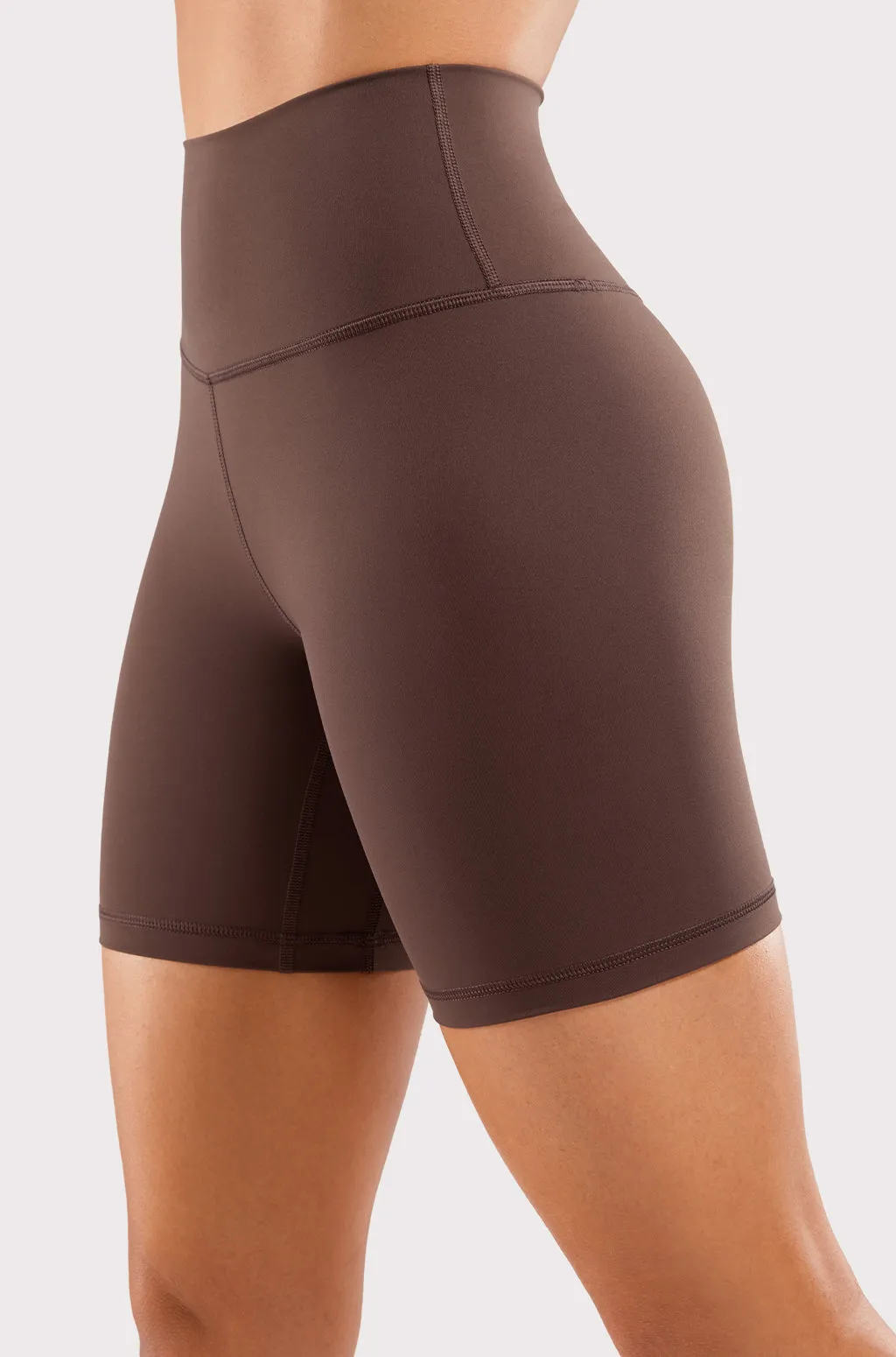 Sleek Biker Shorts 6"