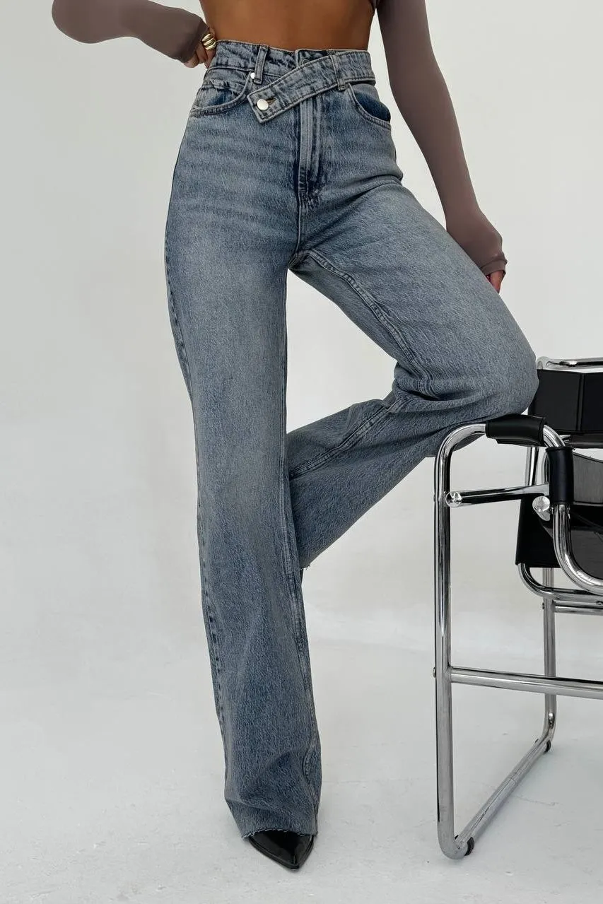 Wide-Leg Cross-Belt High-Waisted Jean